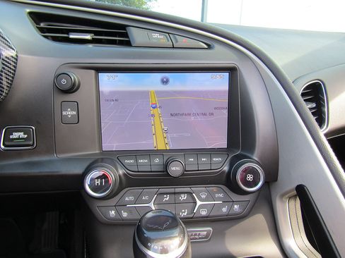 Used 2015 Chevrolet Corvette Stingray Convertible w/ 2LT Preferred Equipment Group RWD image 16