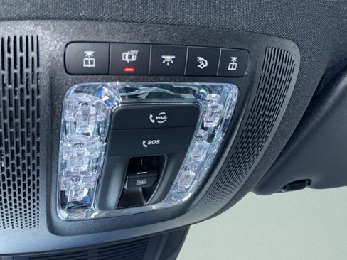 New 2026 Mercedes-Benz GLS 450 4MATIC image 45
