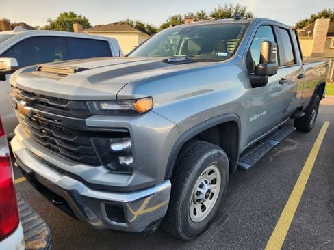 Used 2024 Chevrolet Silverado 2500 W/T w/ WT Convenience Package RWD image 2