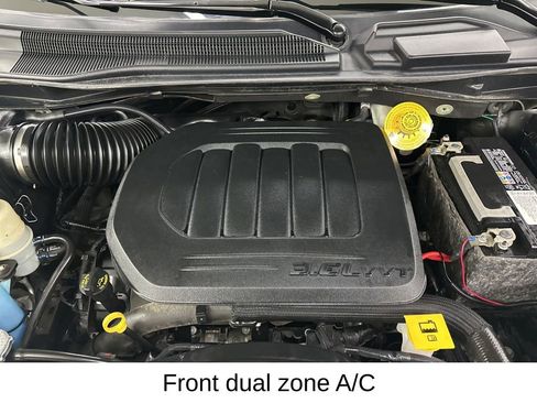 Used 2020 Dodge Grand Caravan SXT image 19