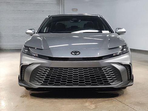 New 2026 Toyota Camry SE FWD image 2