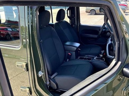 Used 2021 Jeep Wrangler Unlimited Sport AWD/4WD image 26