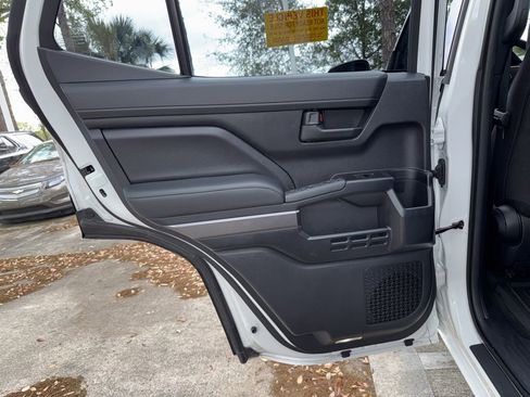 Used 2025 Toyota 4Runner SR5 image 22