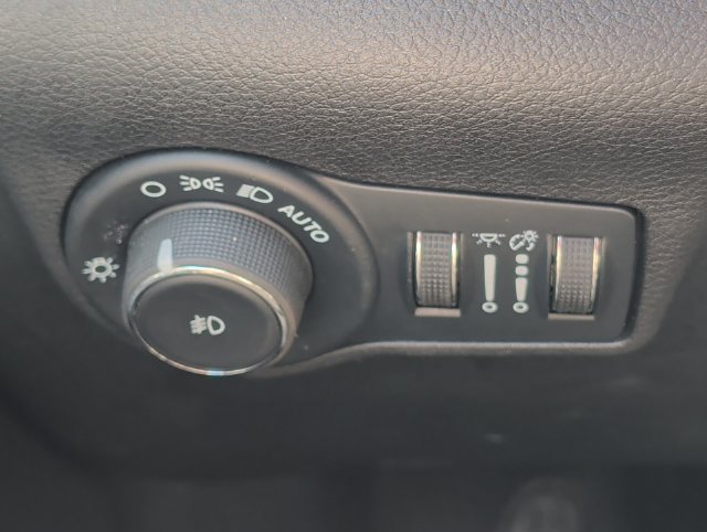 Used 2024 Jeep Compass Latitude AWD/4WD image 20
