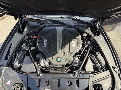 Used 2015 BMW 550i xDrive Sedan image 22