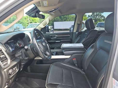 Used 2021 RAM 1500 Laramie AWD/4WD image 17