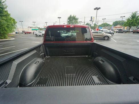 Used 2024 RAM 1500 Classic SLT image 30