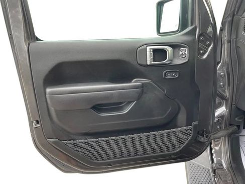 Used 2024 Jeep Wrangler Unlimited Sport AWD/4WD image 14