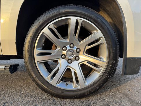 Used 2015 Cadillac Escalade Premium AWD/4WD image 13