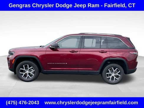 Certified 2023 Jeep Grand Cherokee Limited w/ Luxury Tech Group II AWD/4WD image 4