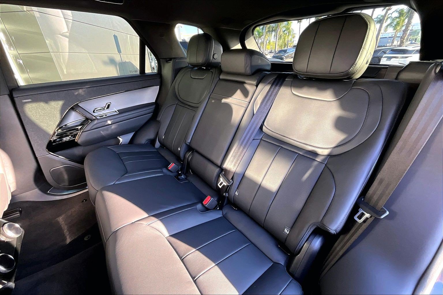 New 2027 Land Rover Range Rover Sport SE AWD/4WD image 10