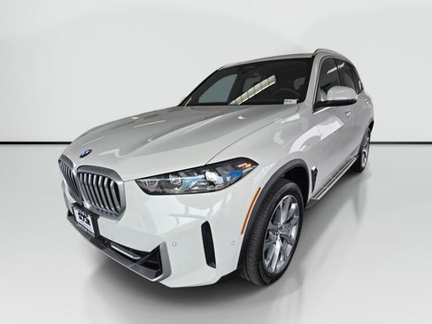 Used 2026 BMW X5 xDrive40i AWD/4WD image 7