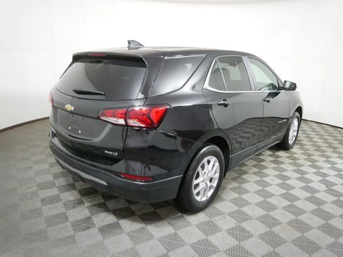 Used 2023 Chevrolet Equinox LT image 3