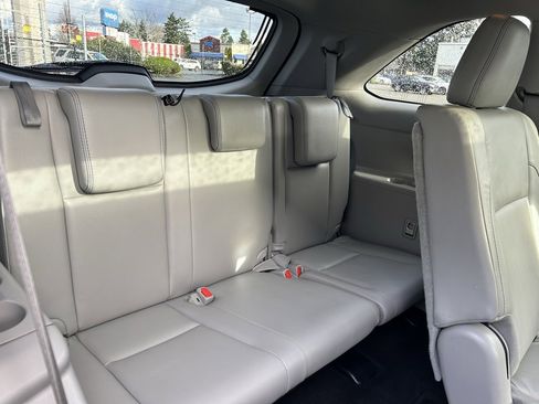 Certified 2018 Toyota Highlander XLE image 16