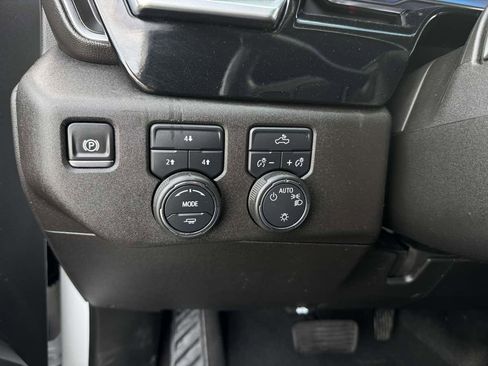 Used 2024 Chevrolet Silverado 2500 LT image 12