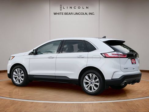 Used 2020 Ford Edge Titanium w/ Class II Trailer Tow Package AWD/4WD image 7