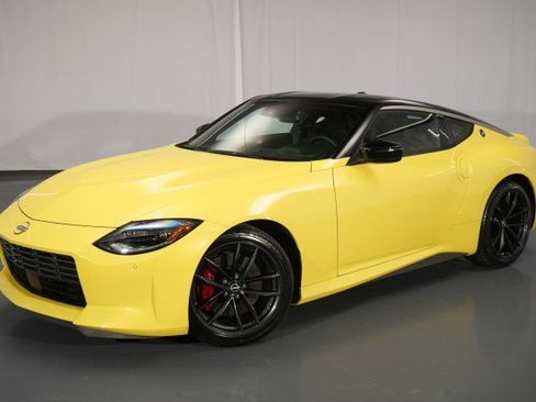 Used 2024 Nissan Z Performance w/ Floor Mat Package image 1