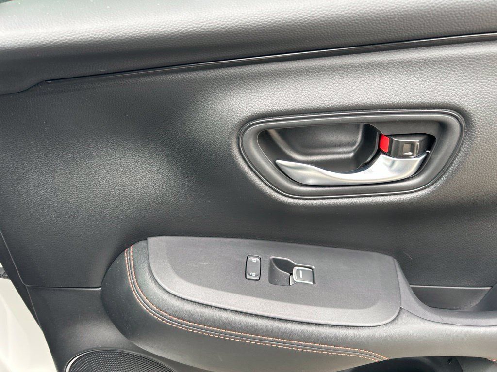 Used 2025 Honda HR-V Sport image 24