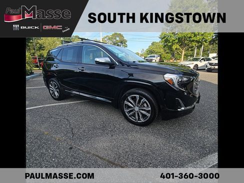 Used 2020 GMC Terrain Denali w/ Denali Premium Package AWD/4WD image 3