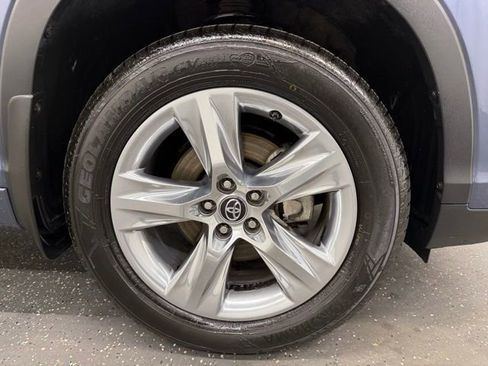 Certified 2019 Toyota Highlander Limited image 22