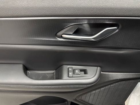New 2025 Jeep Grand Cherokee L Altitude AWD/4WD image 36