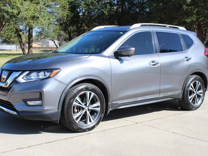 Used 2017 Nissan Rogue SL w/ SL Premium Package