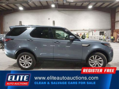 Used 2018 Land Rover Discovery HSE image 25