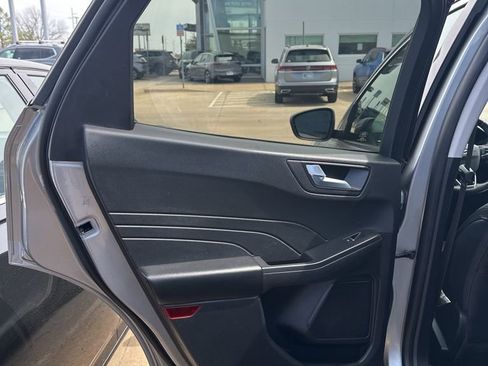 Used 2022 Ford Escape SEL AWD/4WD image 14