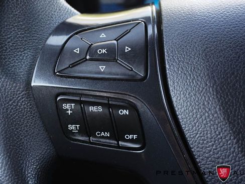 Used 2018 Ford Explorer XLT AWD/4WD image 30