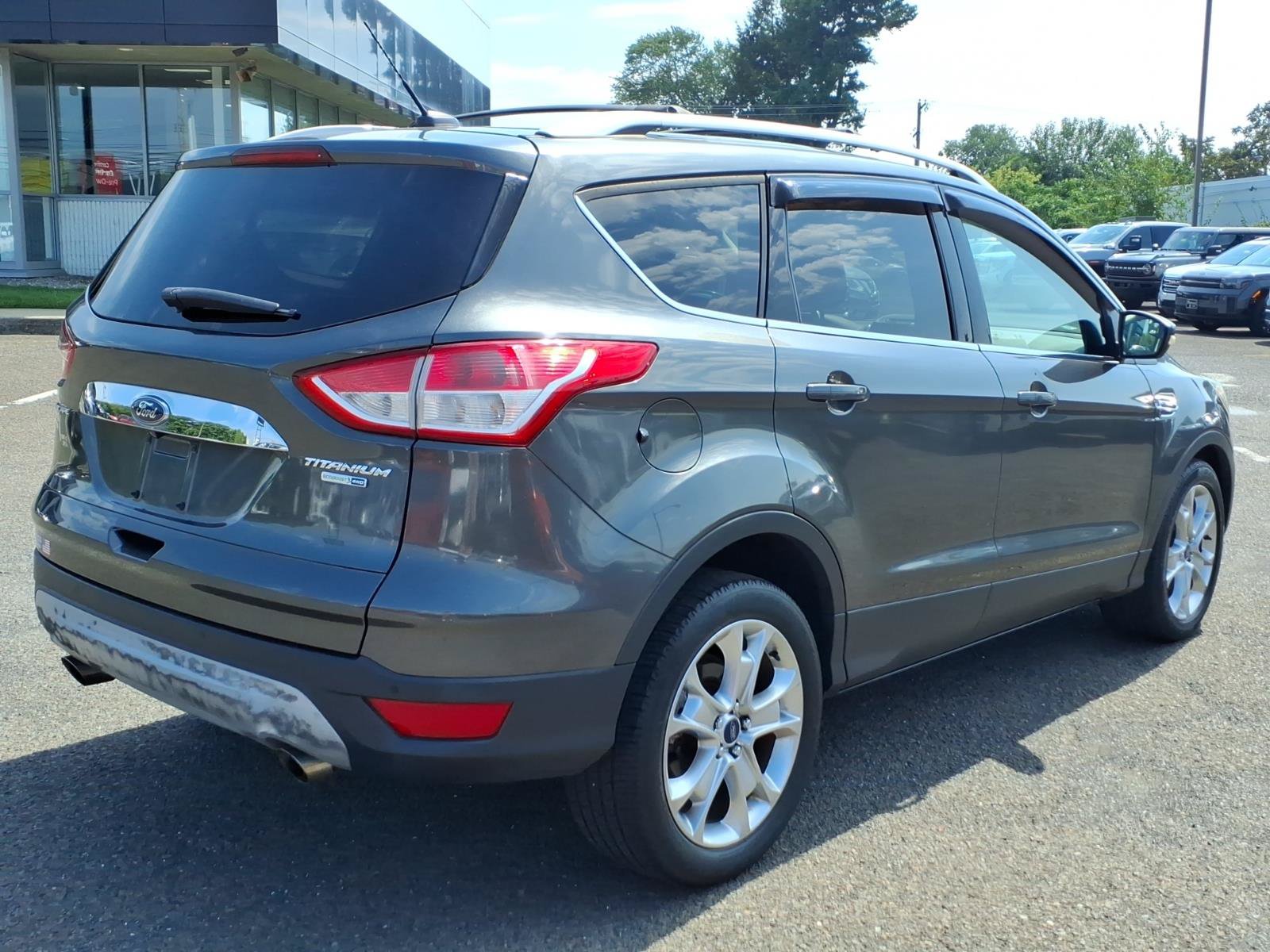 Used 2015 Ford Escape Titanium AWD/4WD image 3