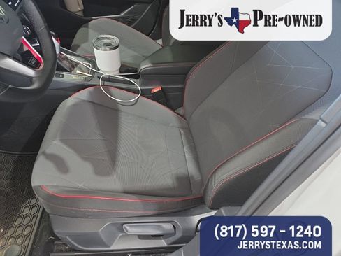 Used 2024 Volkswagen Jetta GLI 40th Anniversary Edition FWD image 7