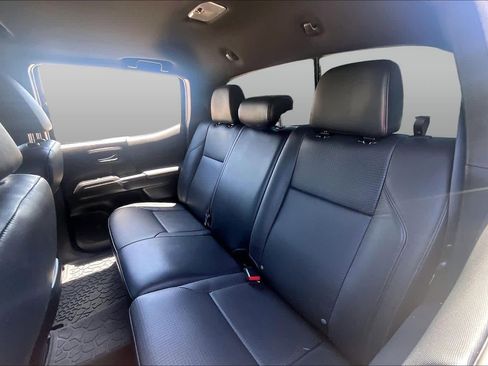 Used 2022 Toyota Tacoma TRD Sport w/ TRD Premium Sport Package RWD image 21