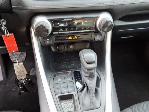 Certified 2025 Toyota RAV4 LE image 23