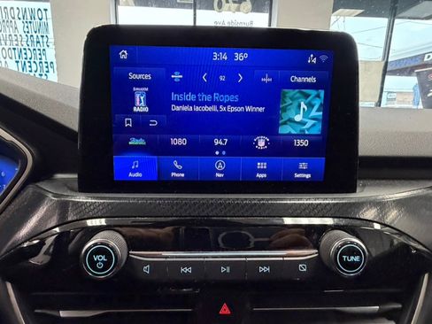 Used 2021 Ford Escape SEL w/ SEL Stealth AWD Package image 38