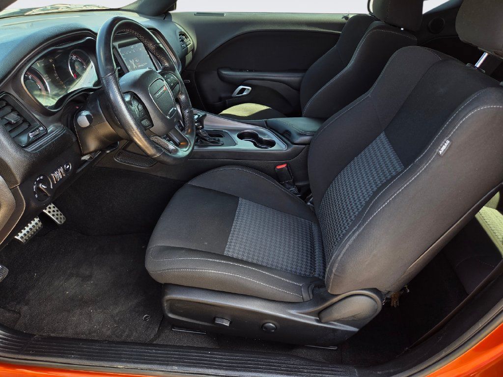Used 2023 Dodge Challenger R/T RWD image 12