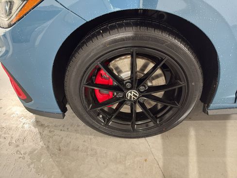 Used 2025 Volkswagen Jetta GLI Autobahn image 4