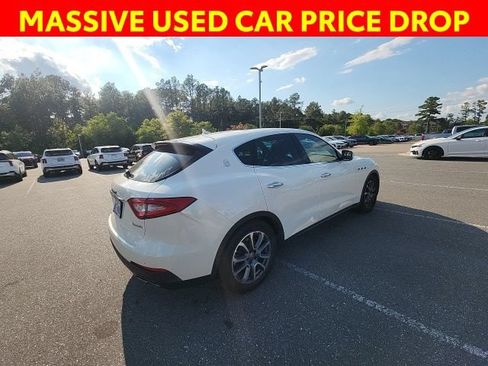 Used 2017 Maserati Levante AWD/4WD image 13