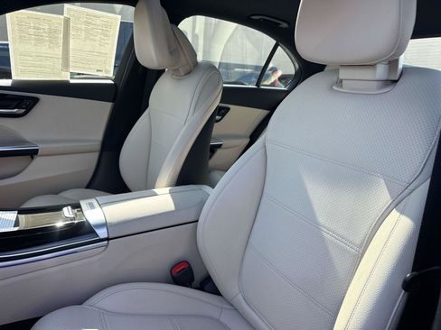 Used 2023 Mercedes-Benz C 300 Sedan w/ Exclusive Trim Package image 23