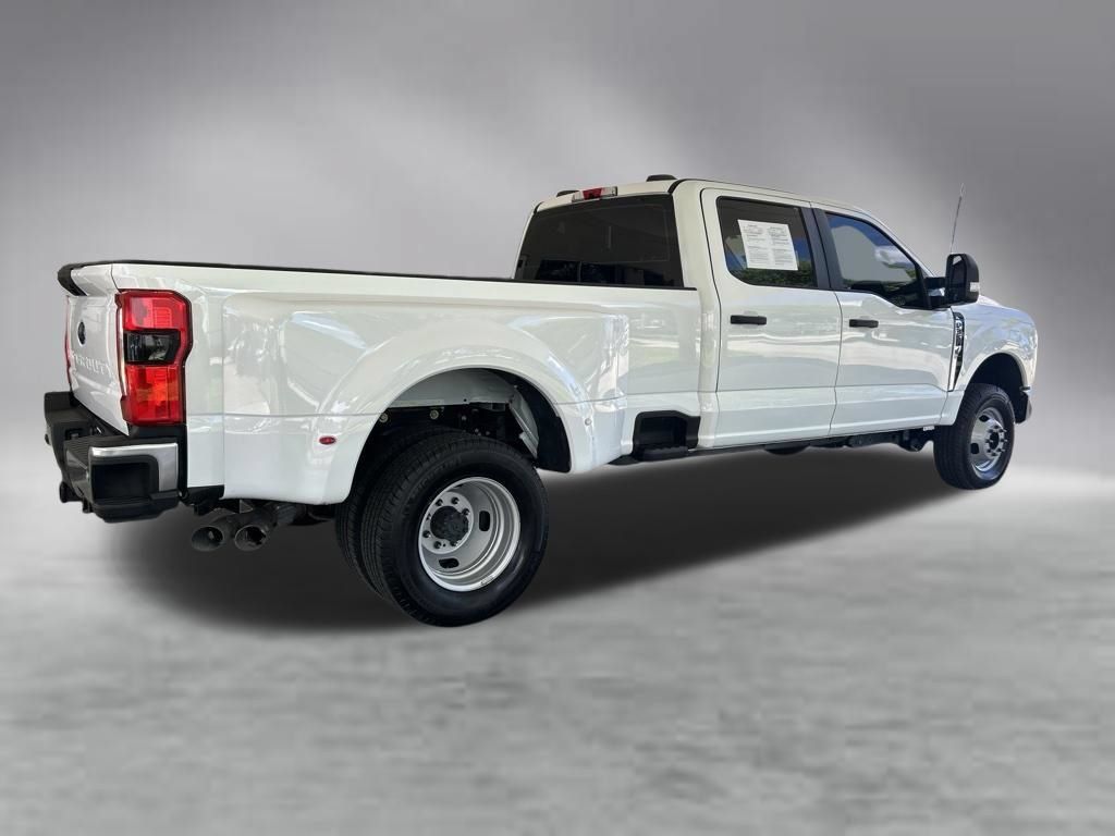 Used 2025 Ford F350 XL w/ 360-Degree Camera Package AWD/4WD image 3