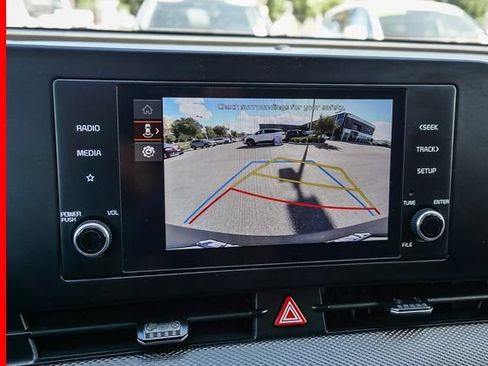 Certified 2025 Kia Sportage LX FWD image 28