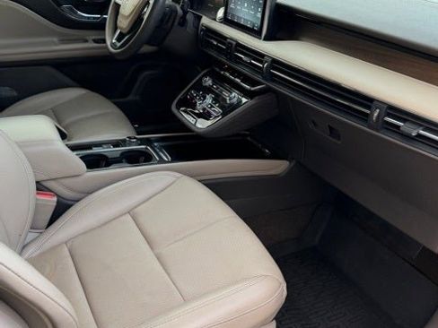 Used 2022 Lincoln Corsair Grand Touring image 15