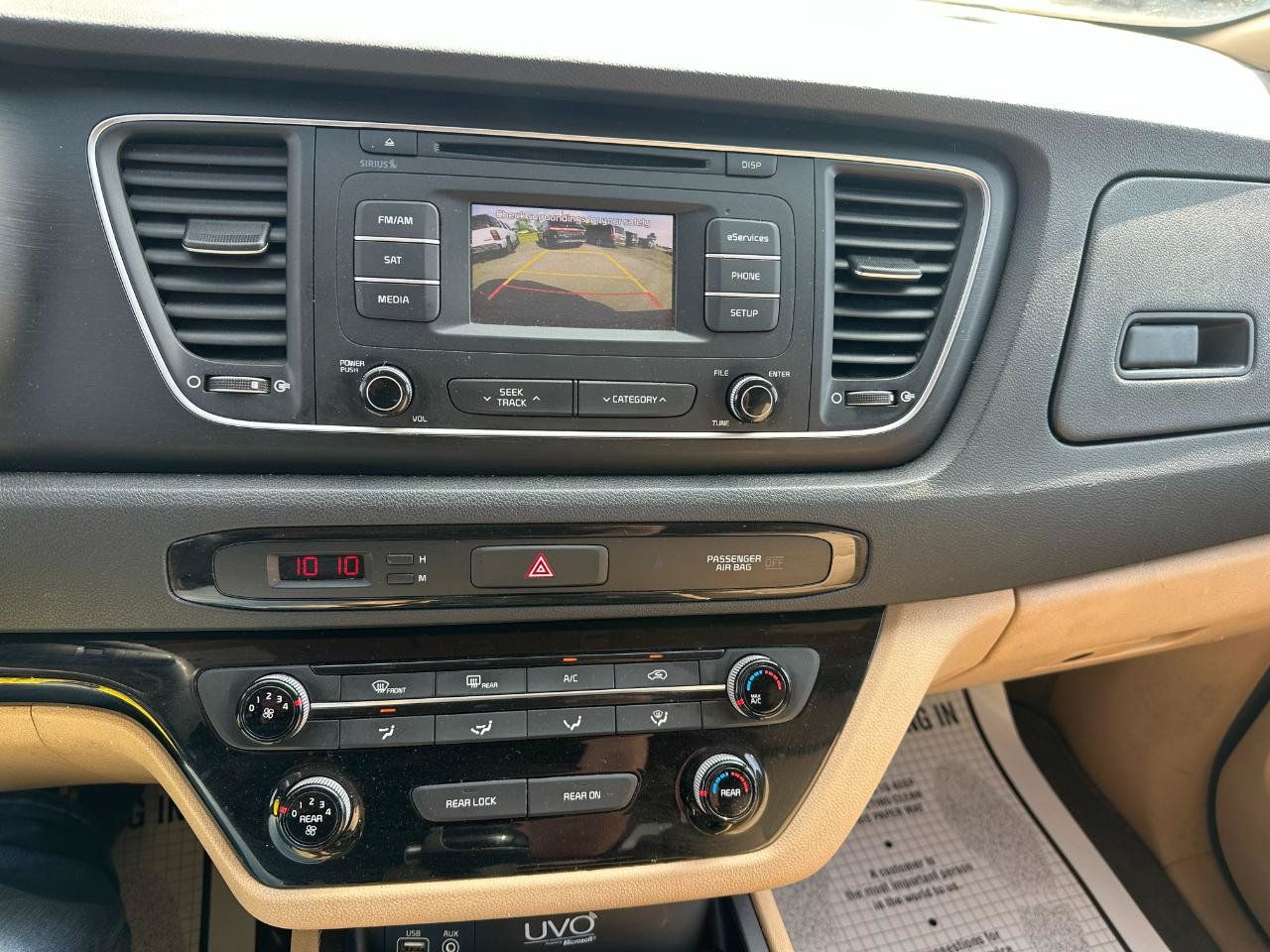 Used 2015 Kia Sedona LX FWD image 15