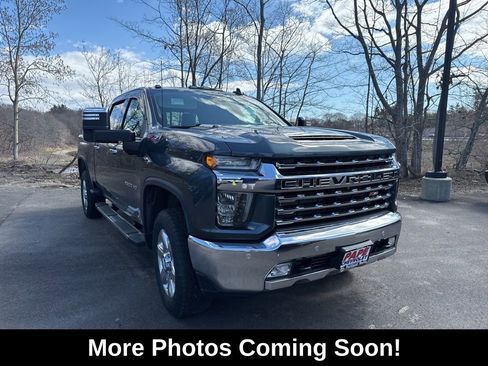 Used 2020 Chevrolet Silverado 2500 LTZ w/ LTZ Plus Package image 2