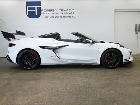 Used 2026 Chevrolet Corvette ZR1 w/ ZR1 Carbon Fiber Aero Package RWD image 24