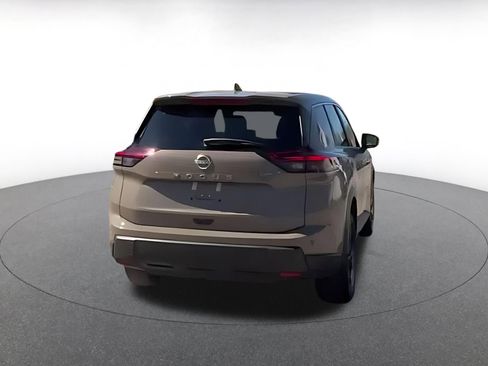 Used 2025 Nissan Rogue SV image 11