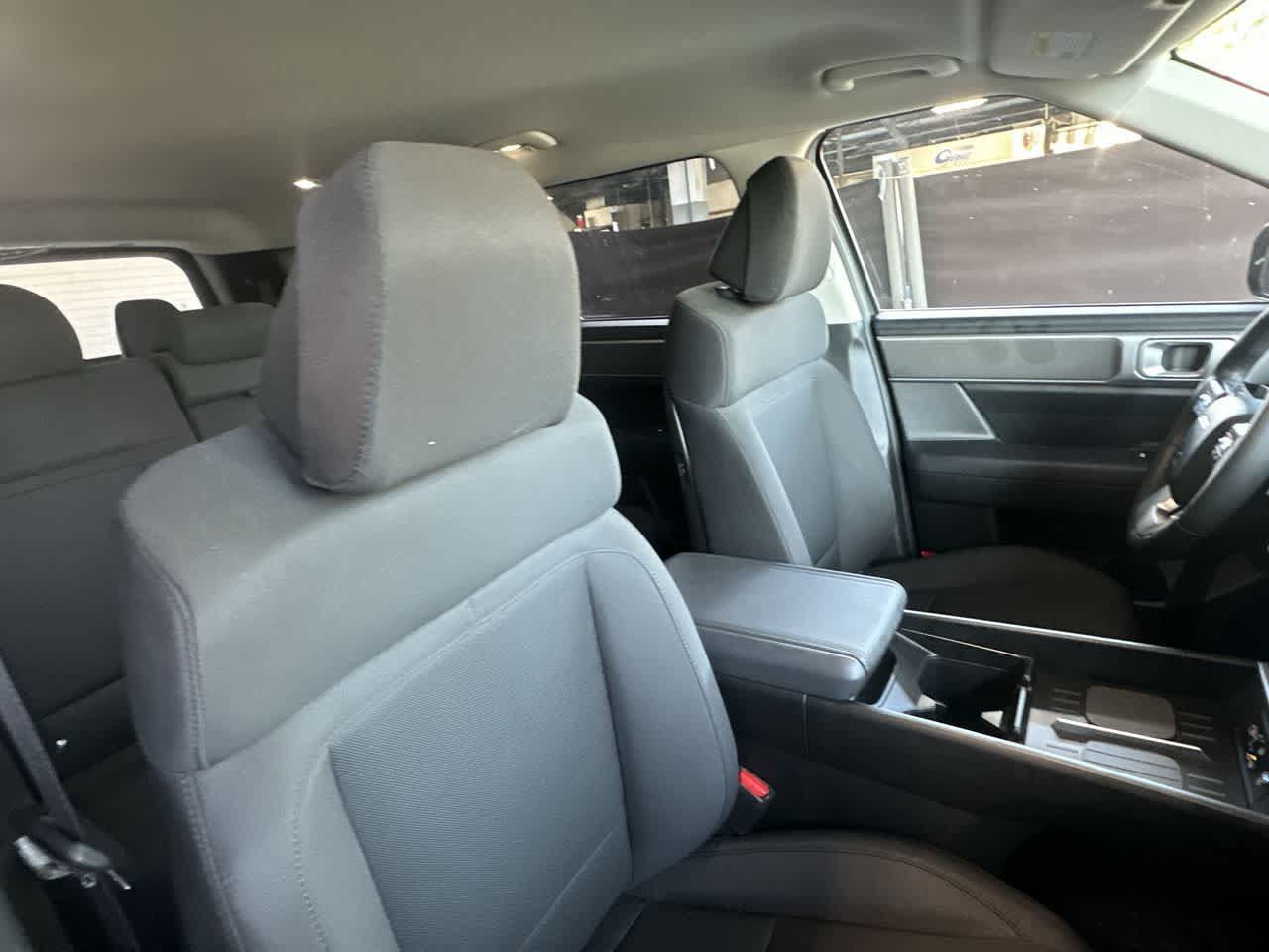 Used 2026 Hyundai Santa Fe SE FWD image 27