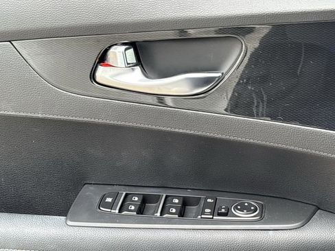 Used 2023 Kia Forte GT-Line w/ GT-Line Technology Package FWD image 22