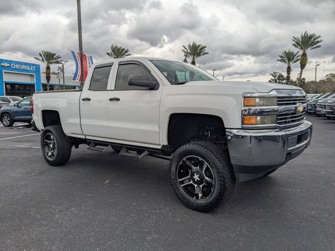 Used 2015 Chevrolet Silverado 2500 LT image 2
