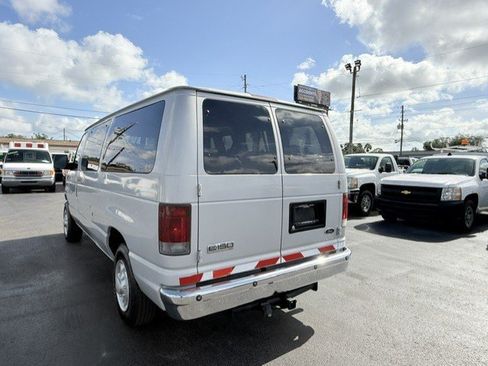 Used 2008 Ford E-150 and Econoline 150 Wagon RWD image 8