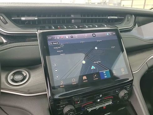 Used 2023 Jeep Grand Cherokee 4WD 4xe image 20